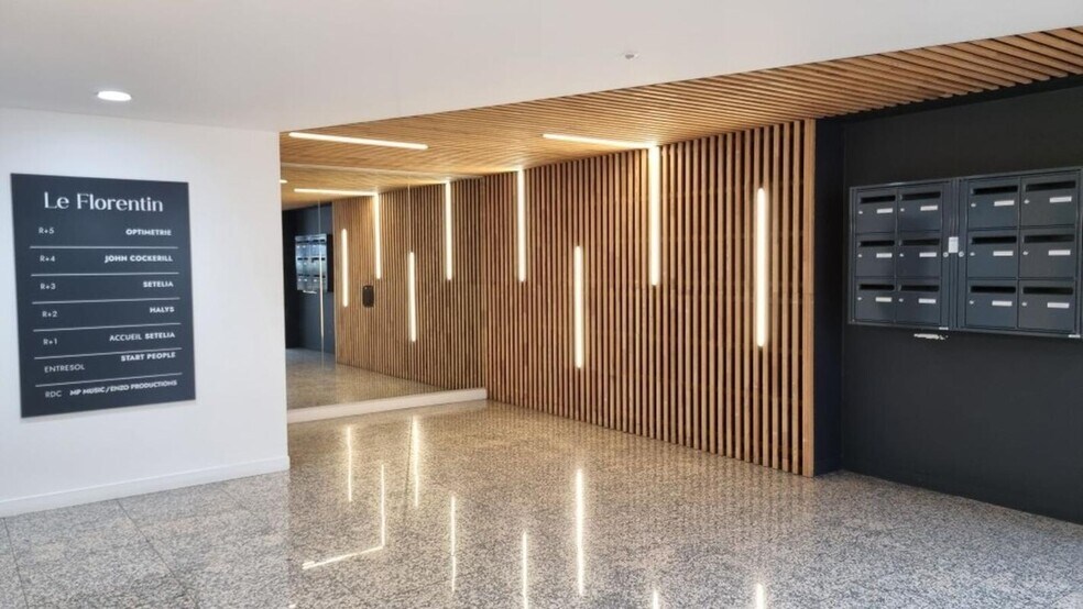 16 Rue Jean Jacques Rousseau, Issy-les-Moulineaux à louer - Hall d’entrée – Image 3 sur 13