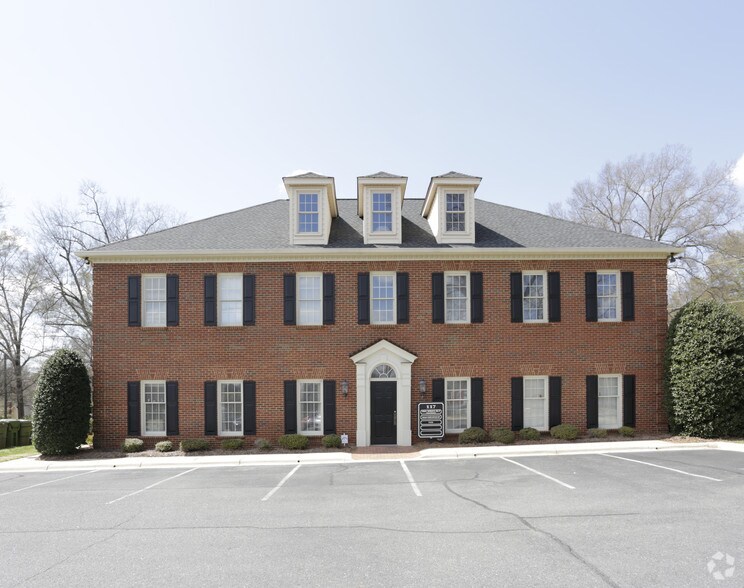 117 Spratt St, Fort Mill, SC à louer - Photo de l’immeuble – Image 2 sur 4