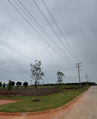 Plus de détails pour 245 NW 71st St, Oklahoma City, OK - Terrain à louer