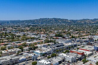 141-143 N La Brea Ave, Los Angeles, CA - Vue aérienne  vue de carte