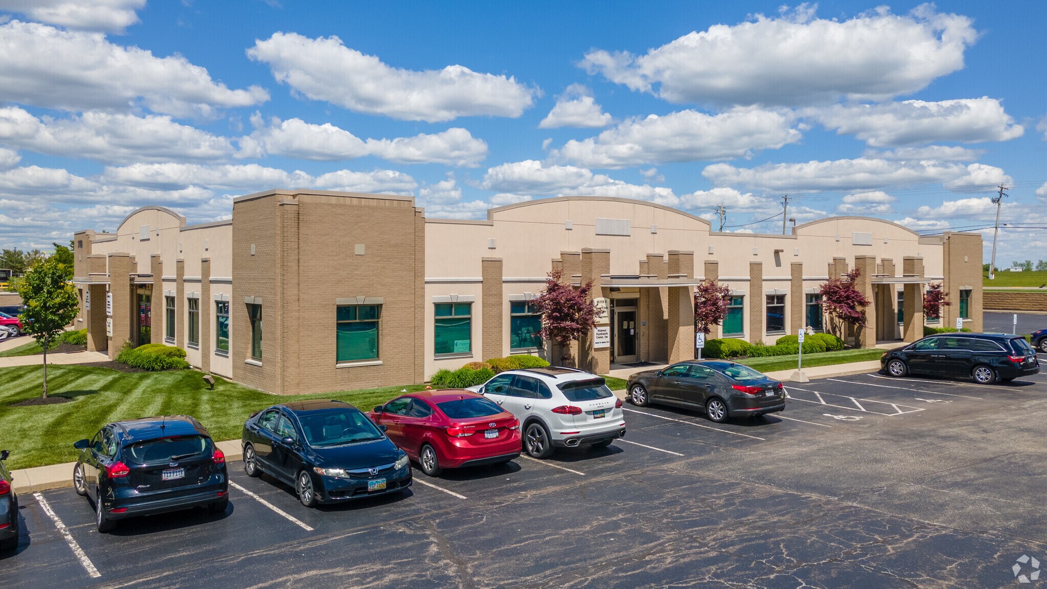 7760 W VOA Park Dr, West Chester, OH à louer Photo de l’immeuble– Image 1 sur 15