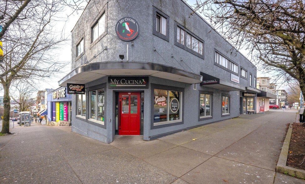 273 Lonsdale Ave, North Vancouver, BC à louer - Photo principale – Image 1 sur 5