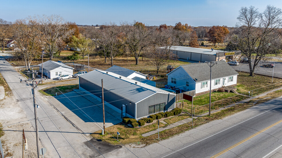 128 N Mickey Mantle Blvd, Commerce, OK à vendre - Photo de l’immeuble – Image 3 sur 10
