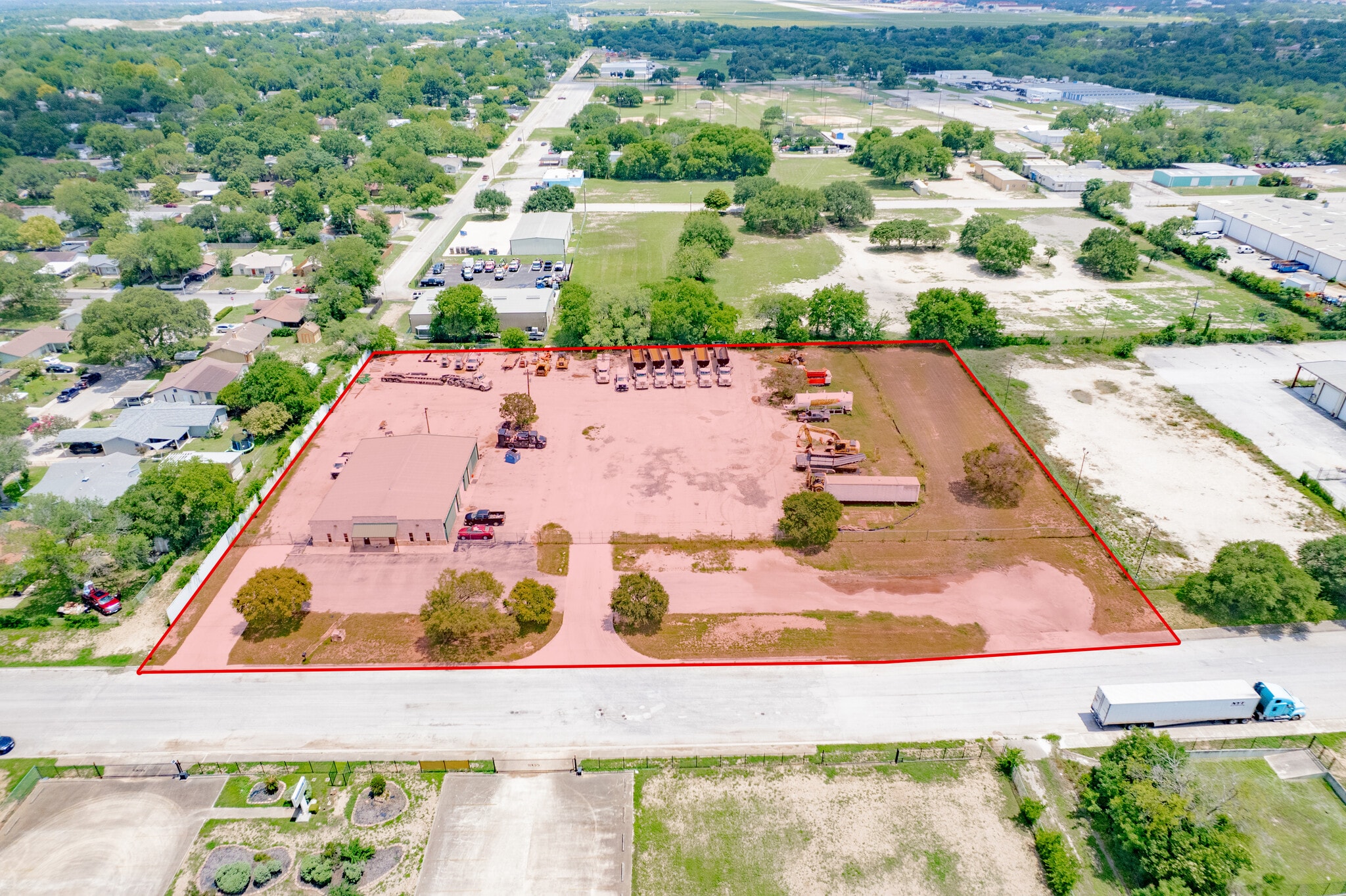 132 Nell Deane Blvd, Schertz, TX à louer Photo de l’immeuble– Image 1 sur 7