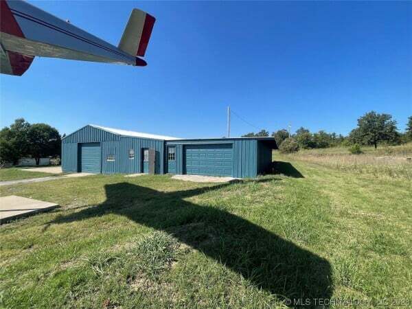 371971 W 51 Hwy, Mannford, OK à vendre - Photo de l’immeuble – Image 3 sur 10