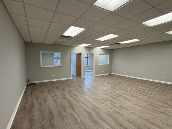 101-107 N Oak Park Ave, Oak Park, IL 60301 - Lot 2C - - Photo intérieure - Image 2 of 6