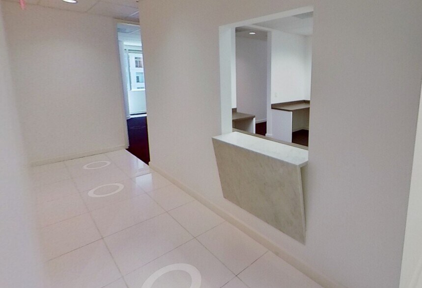 777 brickell Ave, Miami, FL à louer - Numérisation 3D Matterport – Image 2 sur 16
