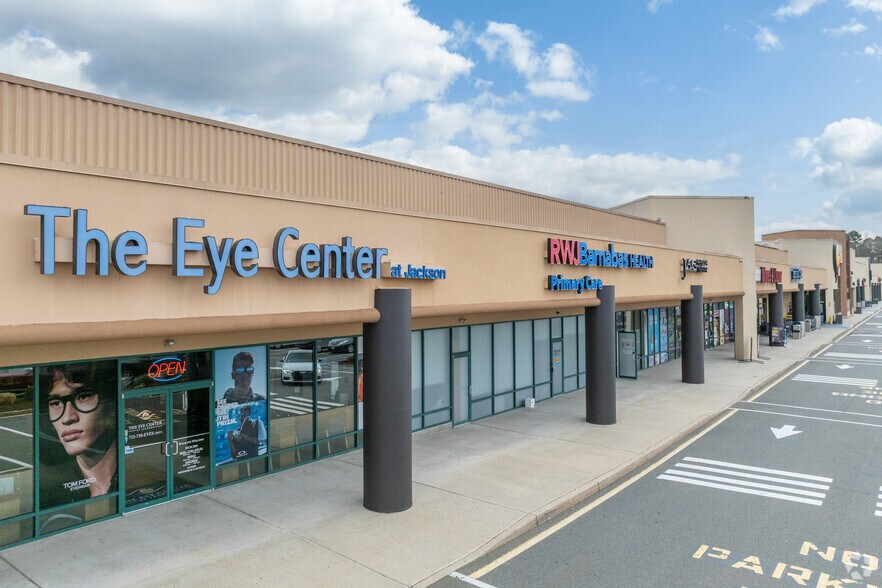 260 N County Line Rd, Jackson, NJ à louer - Photo de l’immeuble – Image 2 sur 5