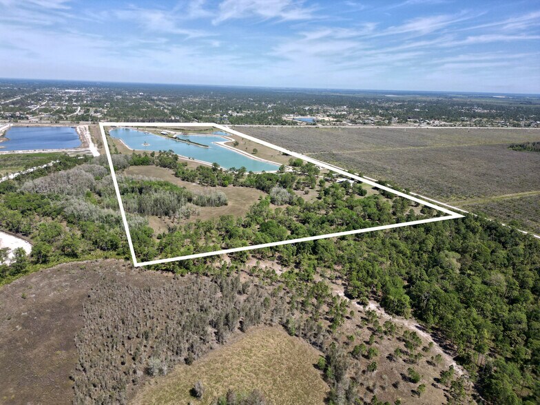 21900 FL-82, Fort Myers, FL à vendre - Photo principale – Image 1 sur 5
