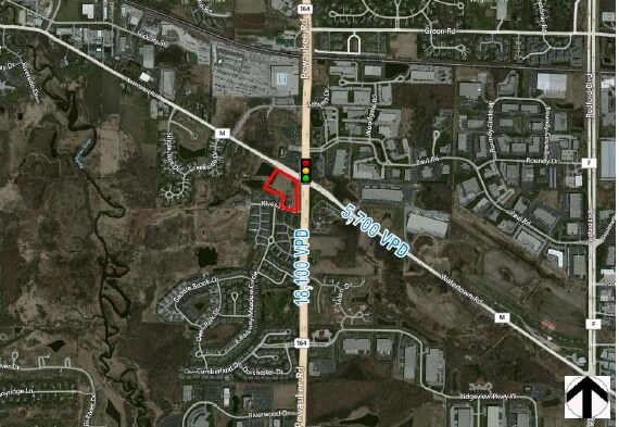 HWY 164 & HWY M, Pewaukee, WI à vendre - Aérien – Image 2 sur 2
