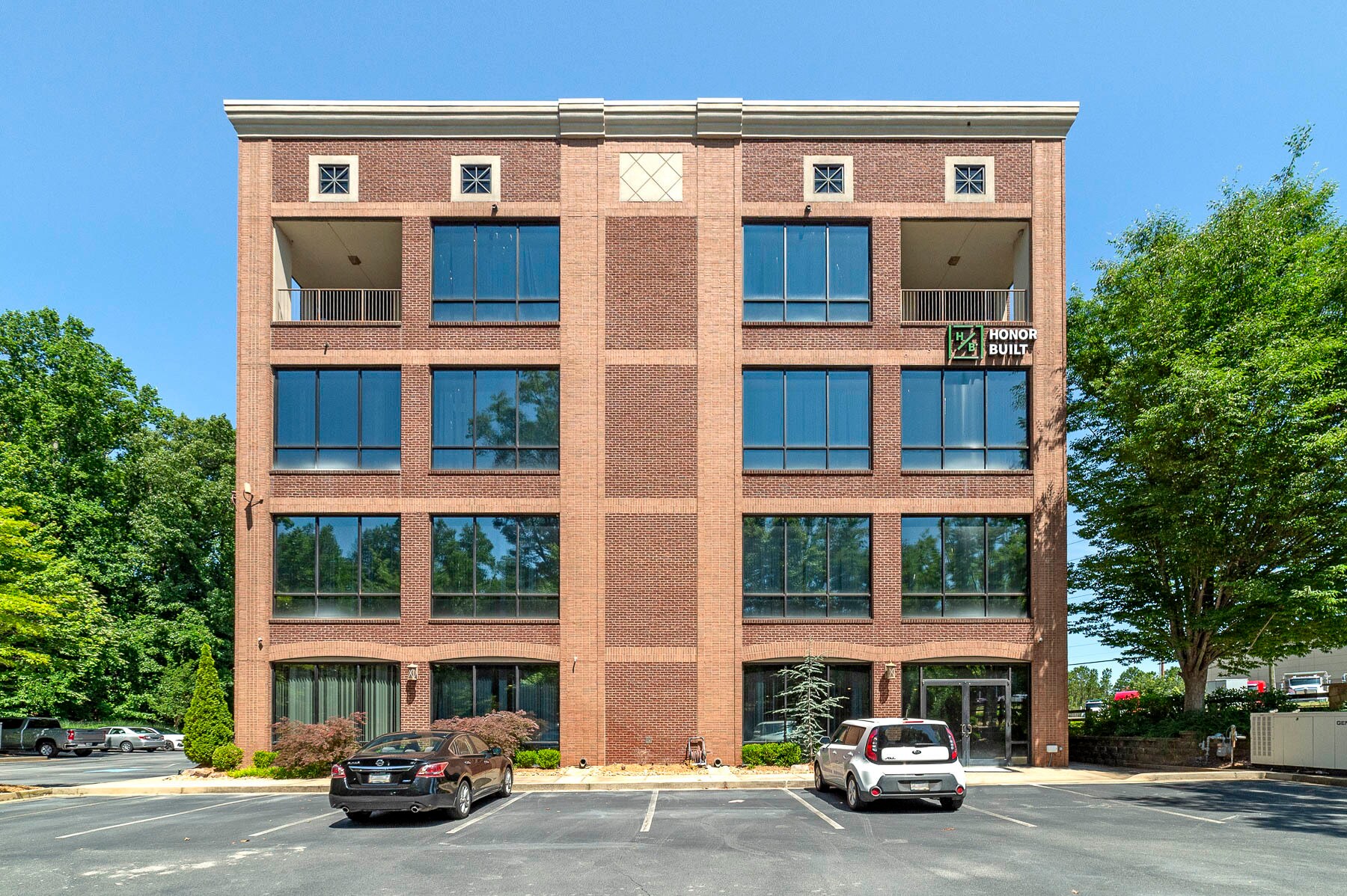 2010 Avalon Pky, McDonough, GA à louer Photo principale– Image 1 sur 22