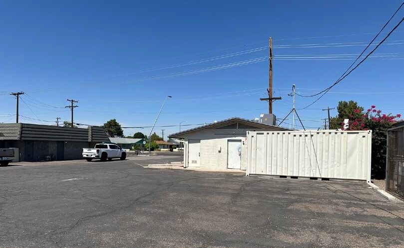 67 S Stapley Dr, Mesa, AZ à vendre - Photo de l’immeuble – Image 2 sur 8