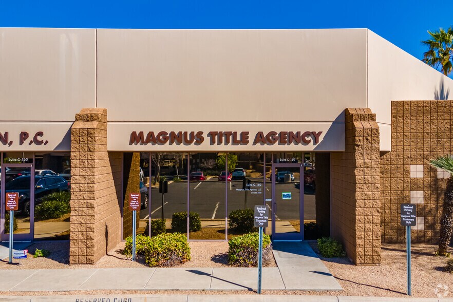 17235 N 75th Ave, Glendale, AZ à vendre - Photo de l’immeuble – Image 3 sur 5