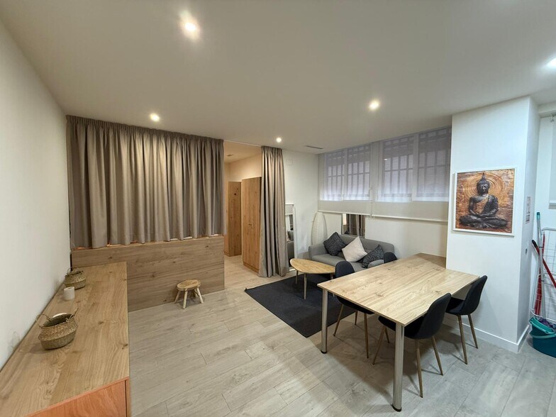 Calle de la Infanta Mercedes, 92, Madrid, Madrid à louer - Photo de l’immeuble – Image 3 sur 20