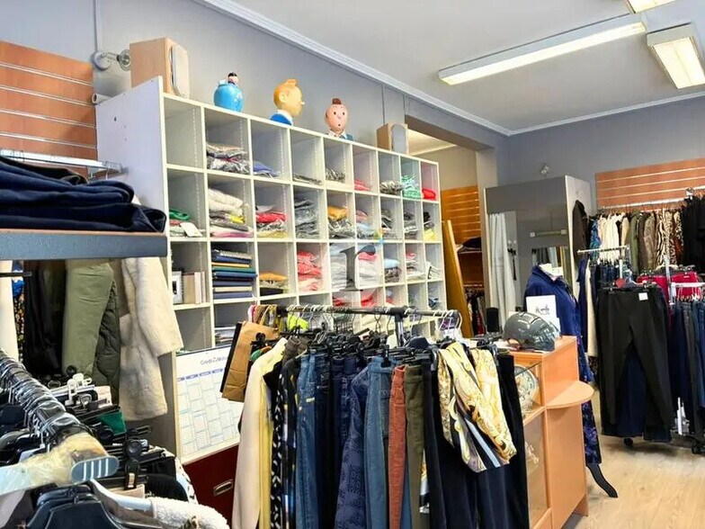 Local commercial dans Lambersart à louer - Photo de l’immeuble – Image 1 sur 4