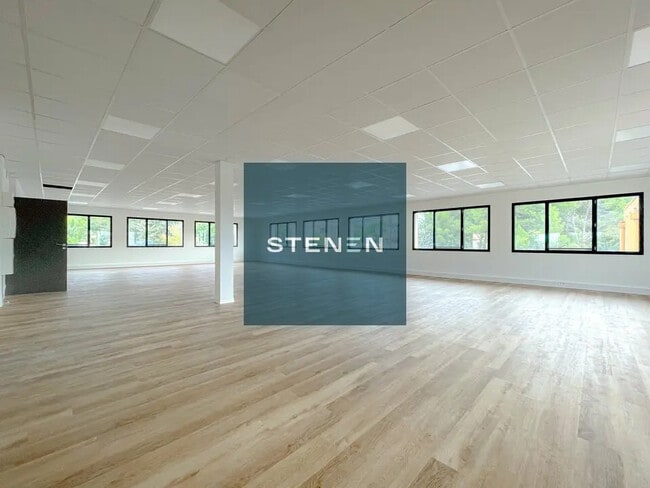 Plus de détails pour Bureau à vendre