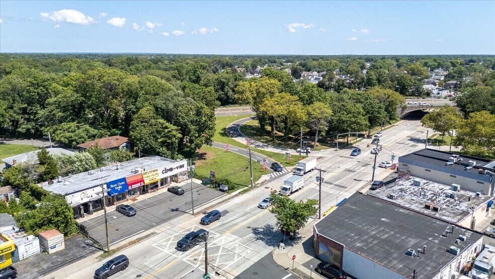 3037-3049 Merrick Rd, Wantagh, NY à louer - Photo de l’immeuble – Image 3 sur 5