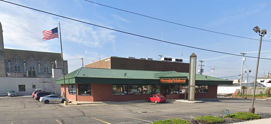 143 N Main St, Bellefontaine, OH à louer - Photo de l’immeuble – Image 2 sur 5