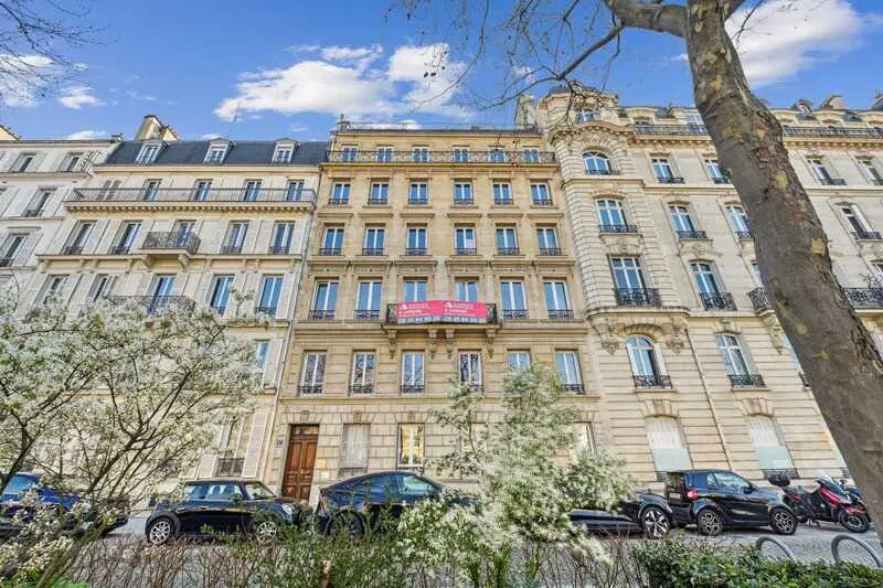57 Avenue Charles De Gaulle, Neuilly-sur-Seine à vendre - Photo de l’immeuble – Image 2 sur 15