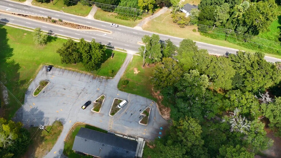4211 Flat Shoals Pky, Decatur, GA à vendre - Vidéo sur l’annonce professionnelle – Image 2 sur 26