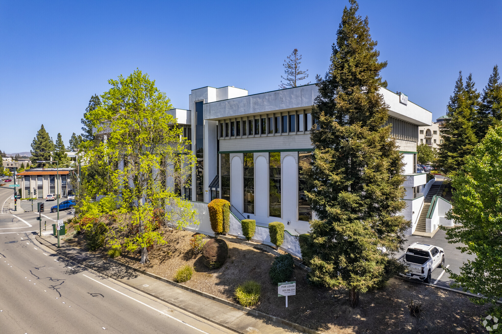 1901 Olympic Blvd, Walnut Creek, CA à louer Photo de l’immeuble– Image 1 sur 6
