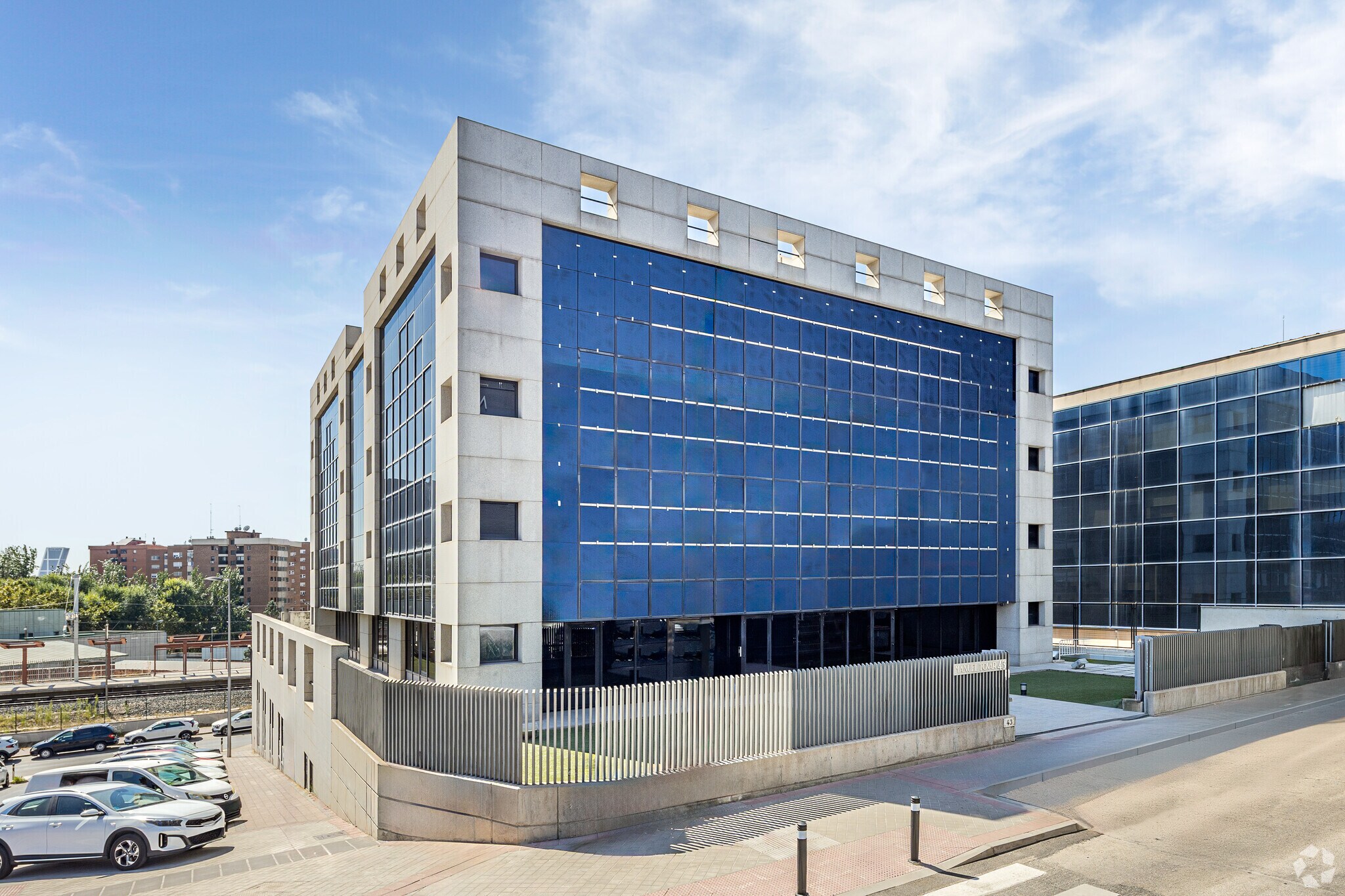 Calle de Manuel Tovar, 43, Madrid, Madrid à louer Photo de l’immeuble– Image 1 sur 24