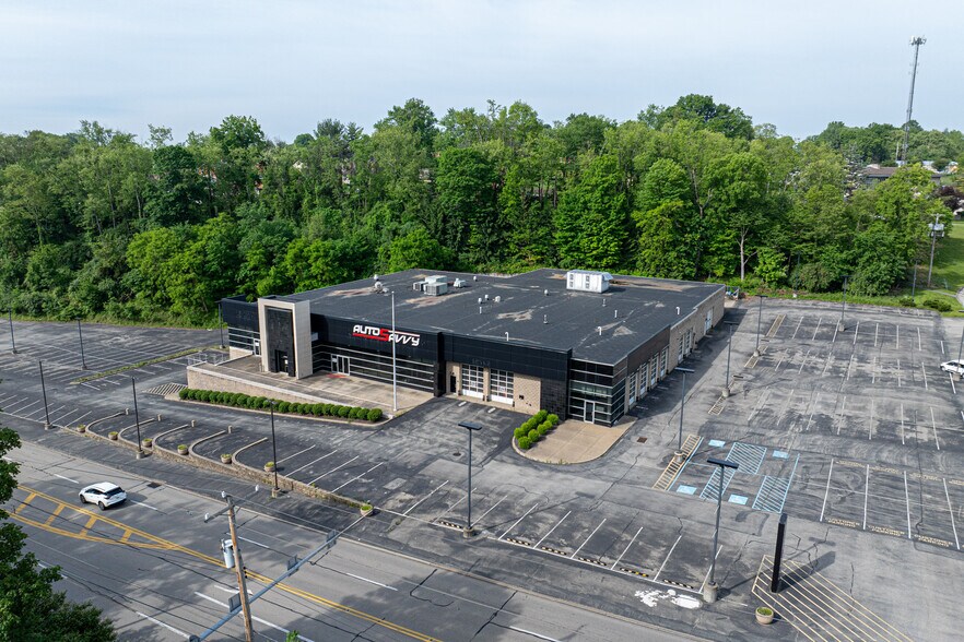 4800 Clairton Blvd, Pittsburgh, PA à louer - Photo de l’immeuble – Image 3 sur 15