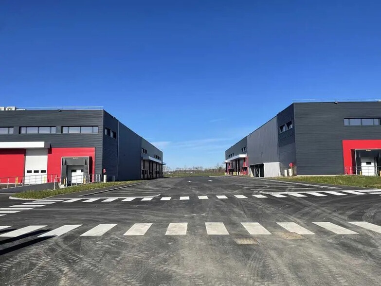 Chemin De Savoyan, Heyrieux à louer - Photo de l’immeuble – Image 3 sur 8