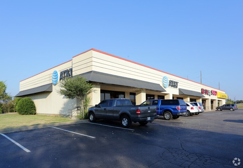 3300-4100 Town Center St, Sherman, TX à louer - Photo de l’immeuble – Image 2 sur 6