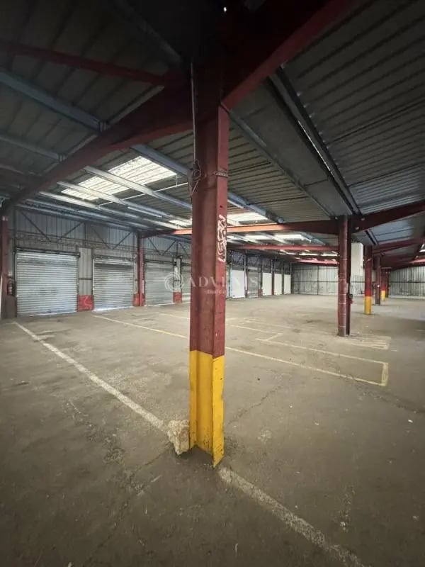 Plus de détails pour Industriel/Logistique à louer