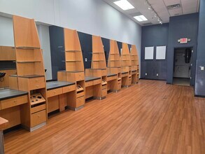 5330 Cedar Lake Rd, Saint Louis Park, MN à louer Photo intérieure– Image 1 sur 15