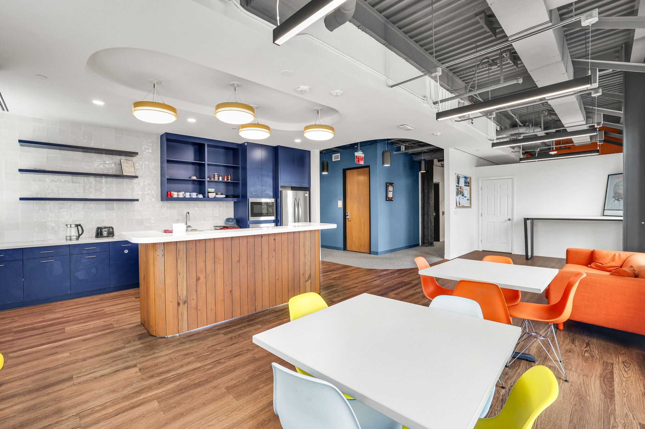 1209 Marion Barry Ave SE, Washington, DC à louer Photo intérieure– Image 1 sur 46