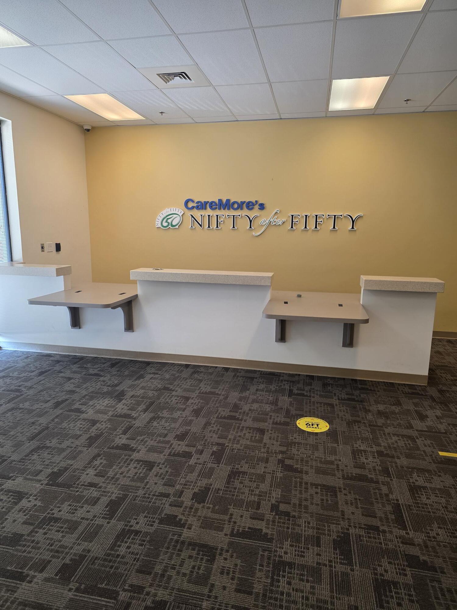 121 W Foothill Blvd, Upland, CA à louer Photo intérieure– Image 1 sur 9