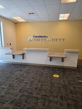 121 W Foothill Blvd, Upland, CA à louer Photo intérieure– Image 1 sur 9