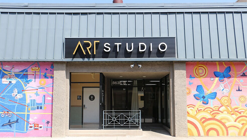 8636 S Sepulveda Blvd, Los Angeles, CA à louer - Photo de l’immeuble – Image 2 sur 7