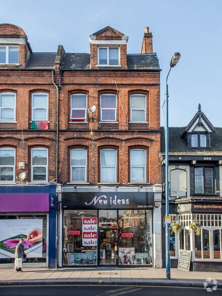 124 Putney High St, Londres à louer - Photo de l’immeuble – Image 3 sur 4