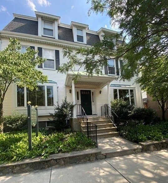 41-43 Mount Auburn St, Watertown, MA à louer - Photo principale – Image 1 sur 12