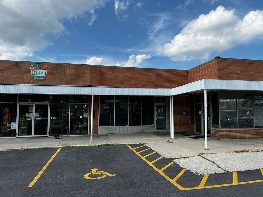 114-116 E Auglaize St, Wapakoneta, OH à louer Photo intérieure– Image 1 sur 8