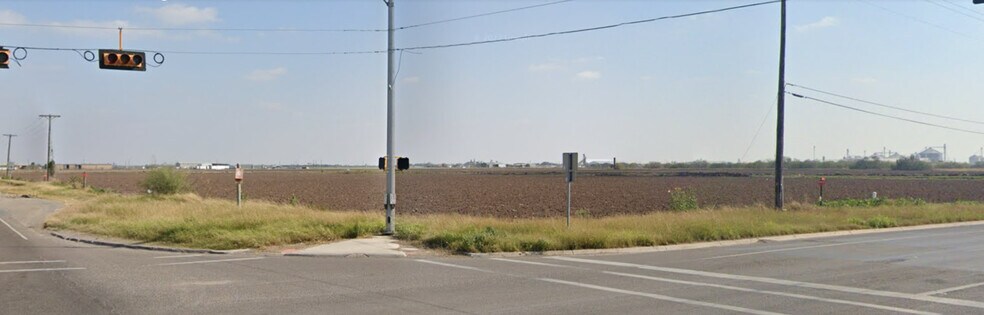 Military Hwy Hwy, Progreso Lakes, TX à vendre - Photo de l’immeuble – Image 2 sur 2