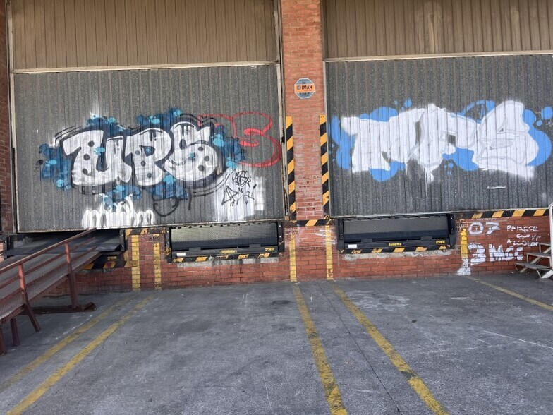Industriel/Logistique dans Sant Boi de Llobregat, Barcelona à louer - Photo de l’immeuble – Image 3 sur 7