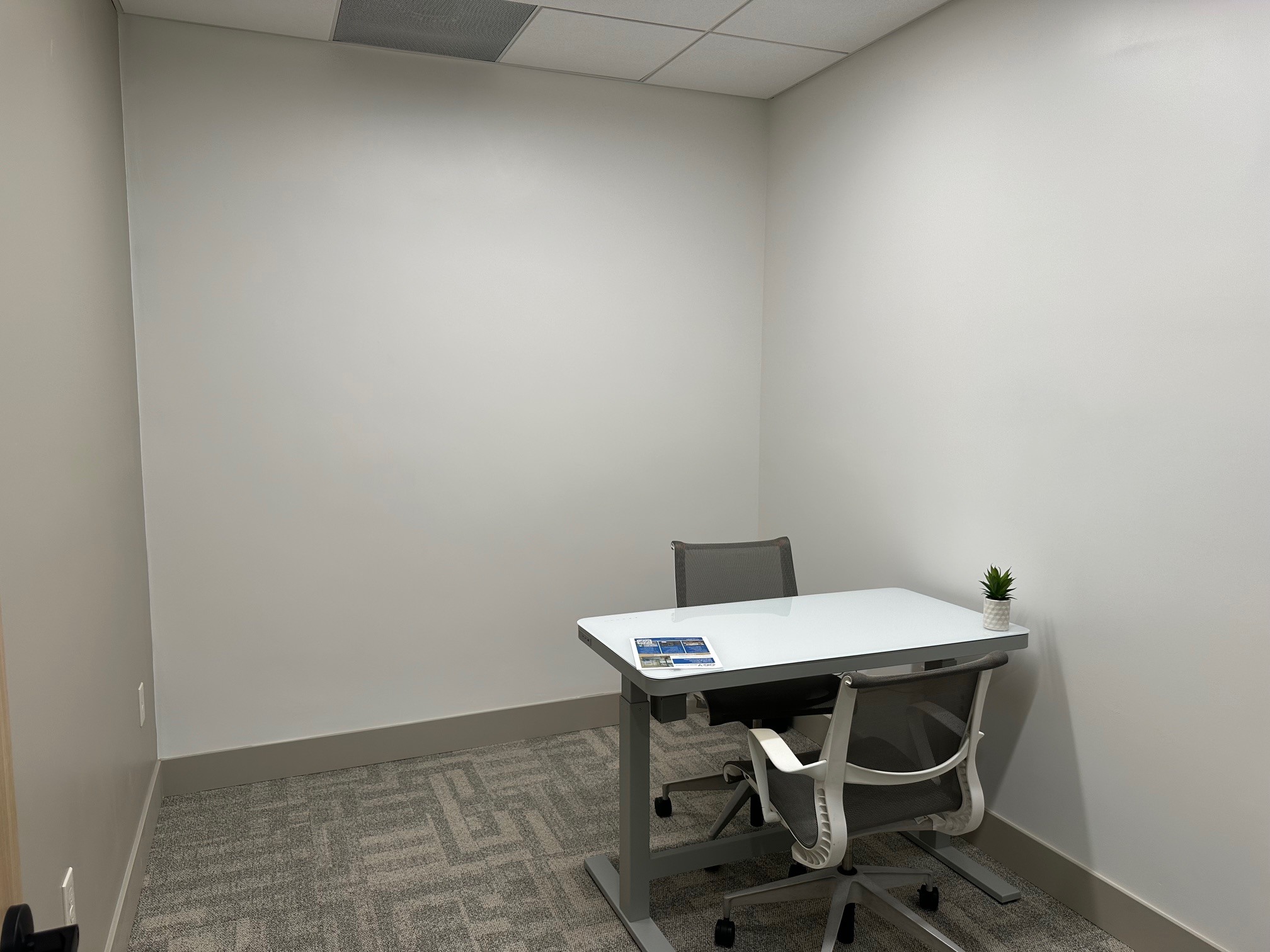 59 E Foothill Blvd, Arcadia, CA à louer Photo intérieure– Image 1 sur 1