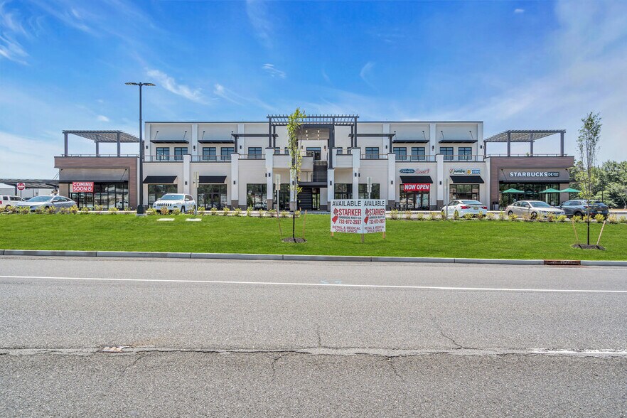 515 Monmouth Rd, Jackson, NJ à louer - Photo de l’immeuble – Image 3 sur 27