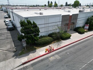 Plus de détails pour 16100-16122 Orange Ave, Paramount, CA - Industriel/Logistique à louer