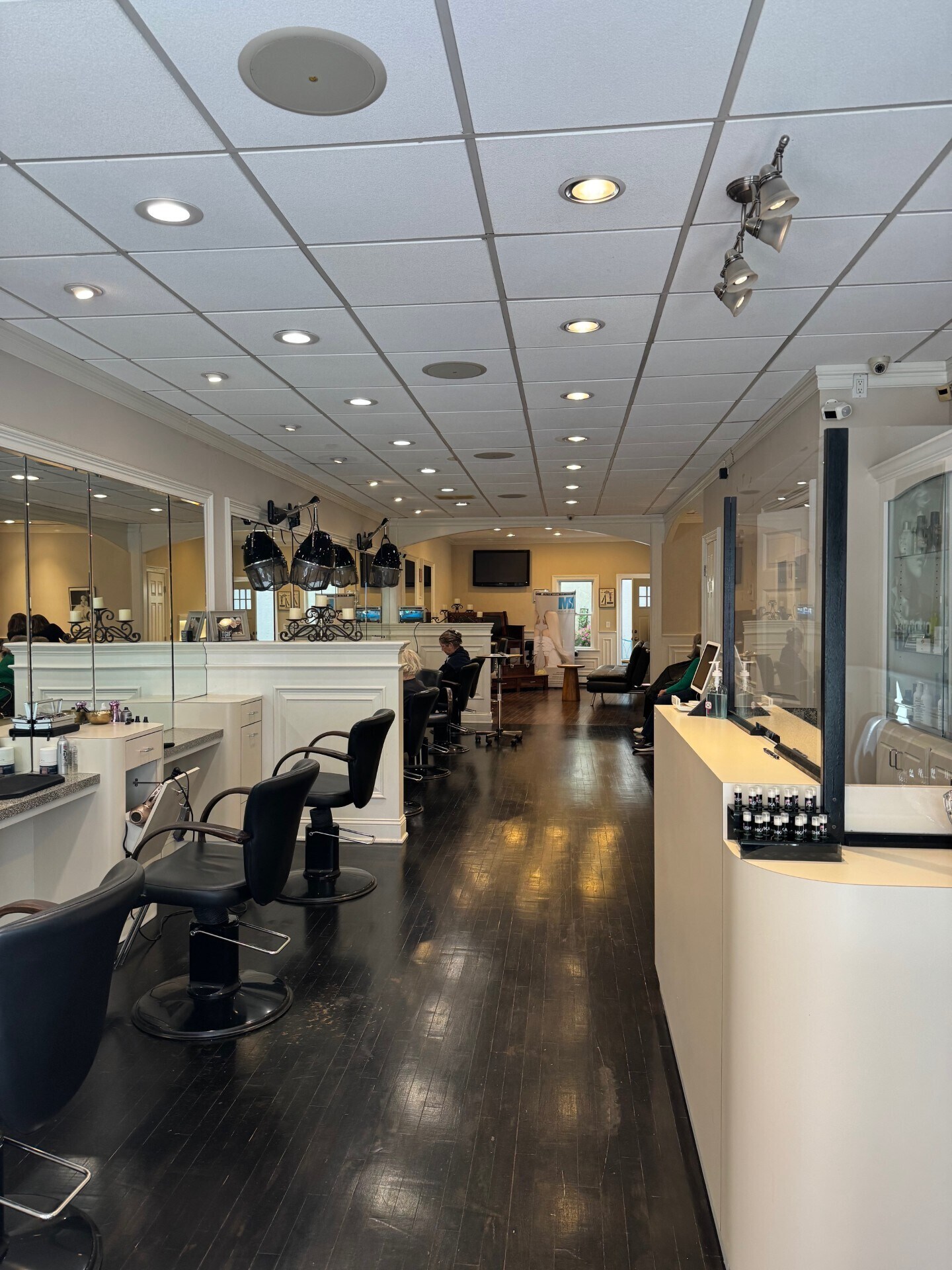 123 Wolfs Ln, Pelham, NY à vendre Photo intérieure– Image 1 sur 8