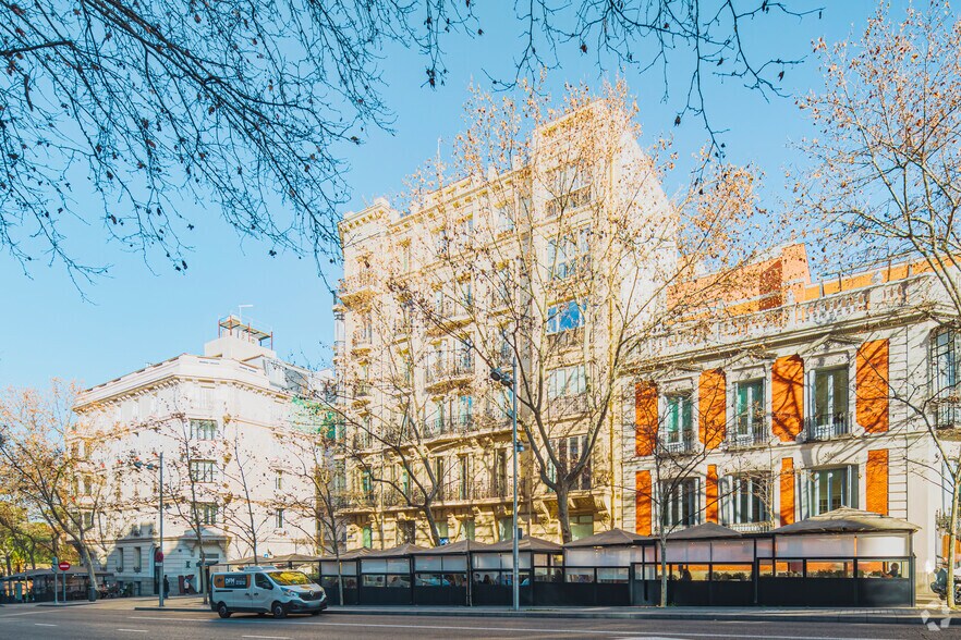 Calle Serrano, Madrid, Madrid à louer - Photo de l’immeuble – Image 3 sur 3
