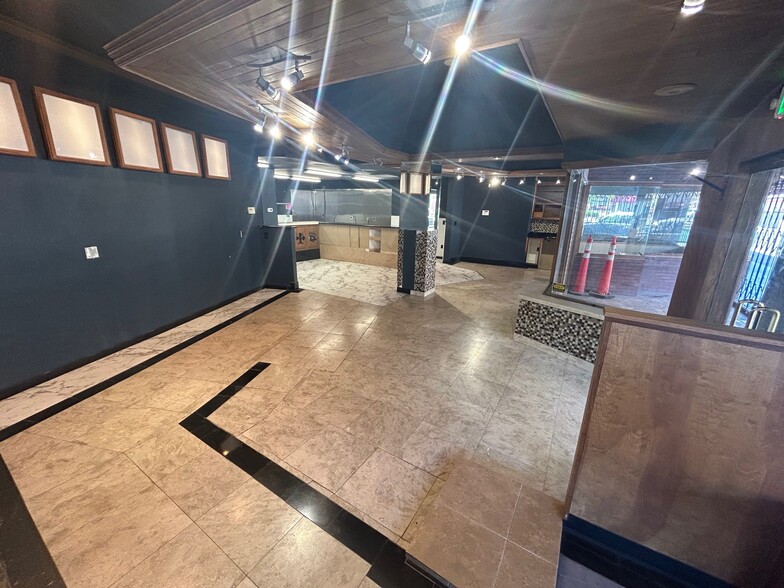 25 2nd St, Reno, NV à louer - Photo de l’immeuble – Image 3 sur 29