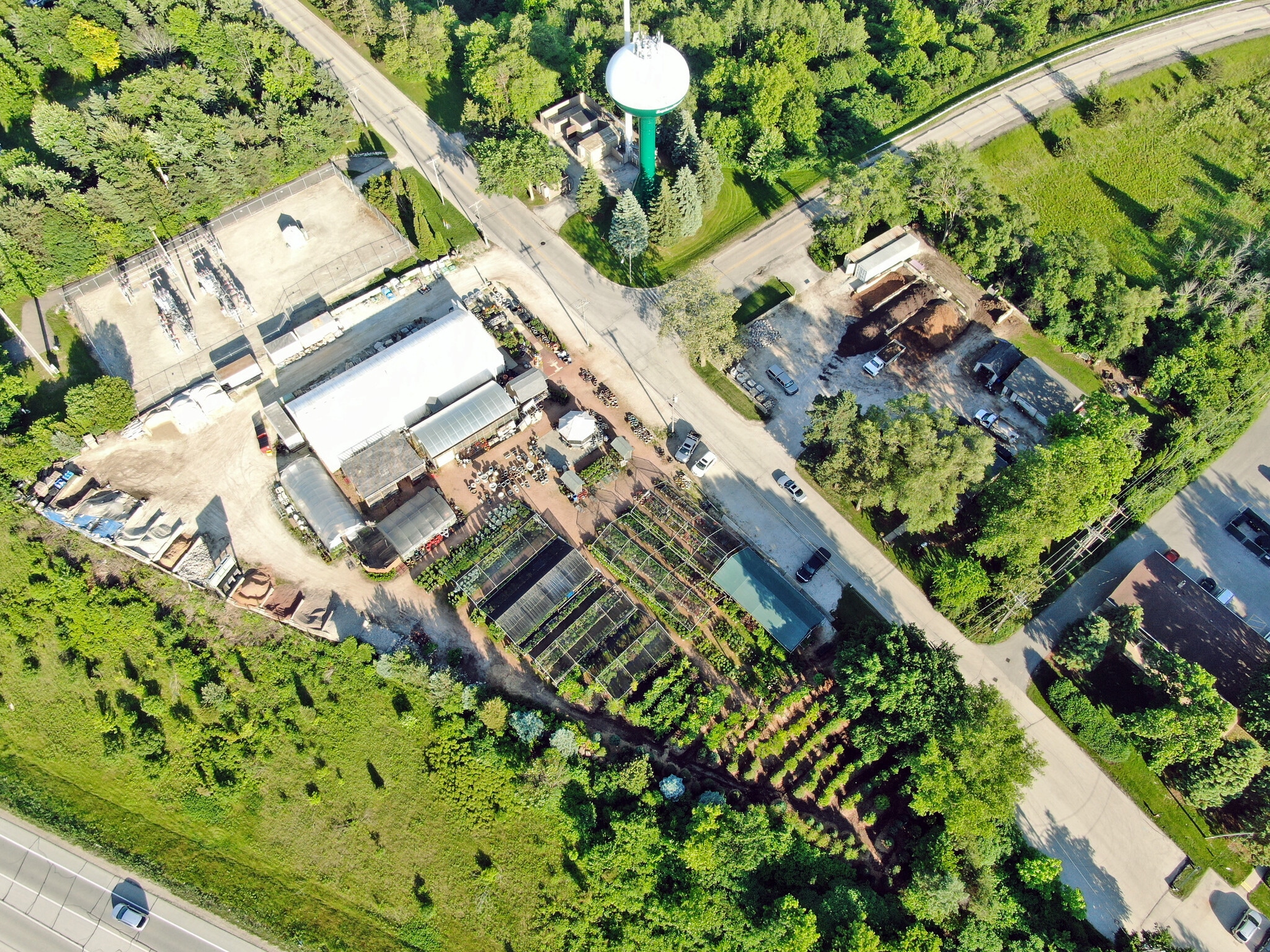 N47W30815 Hill St, Hartland, WI à vendre Photo principale– Image 1 sur 18