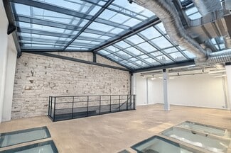 Plus de détails pour 40 Rue De Paradis, Paris - Bureau à louer