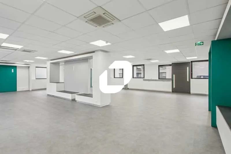 Bureau dans Chatou à louer - Photo intérieure – Image 3 sur 11