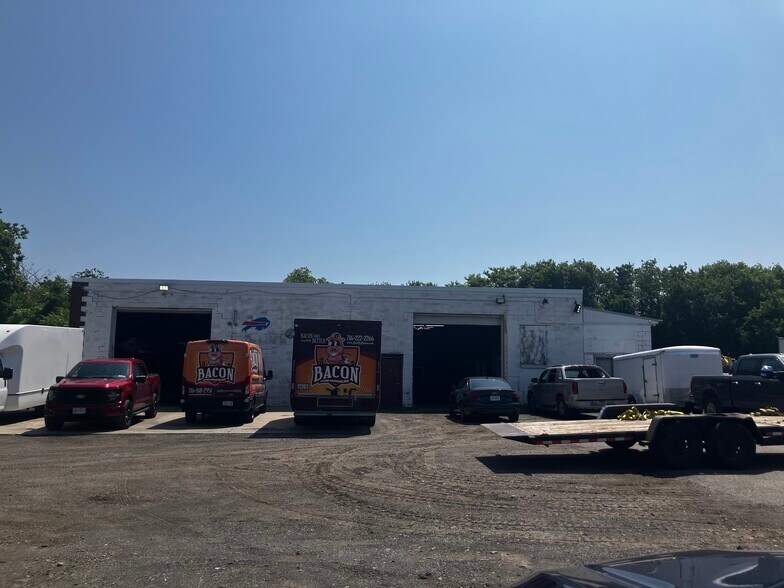 229 French, Buffalo, NY à vendre - Photo de l’immeuble – Image 1 sur 7